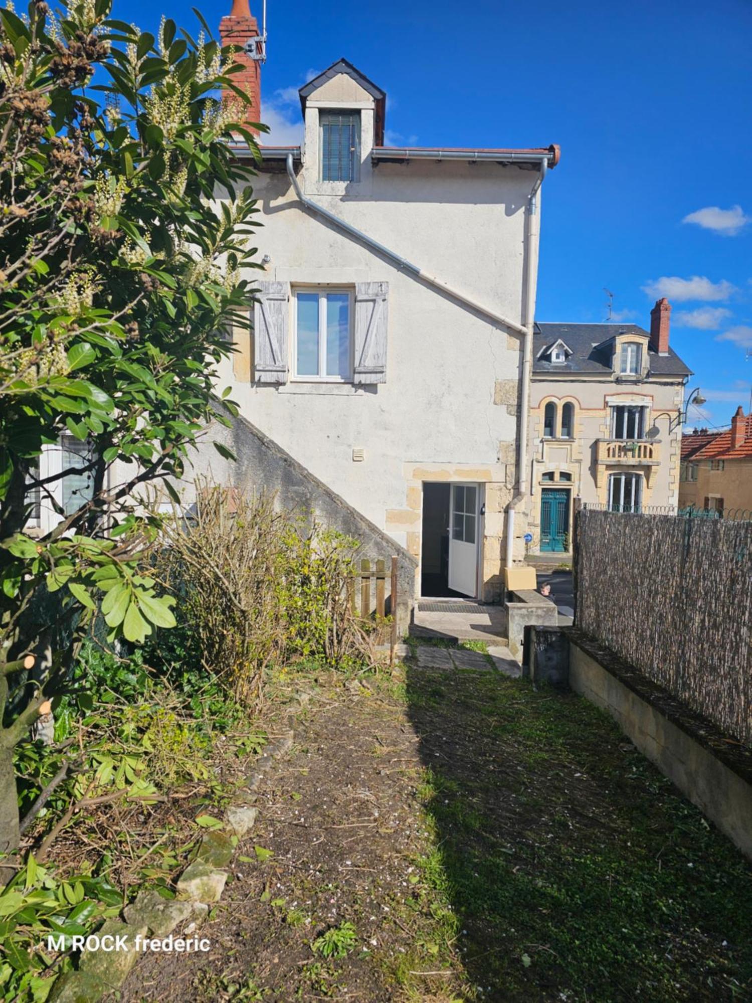 Maison De Ville Avec Jardin Privatif Nevers Luaran gambar